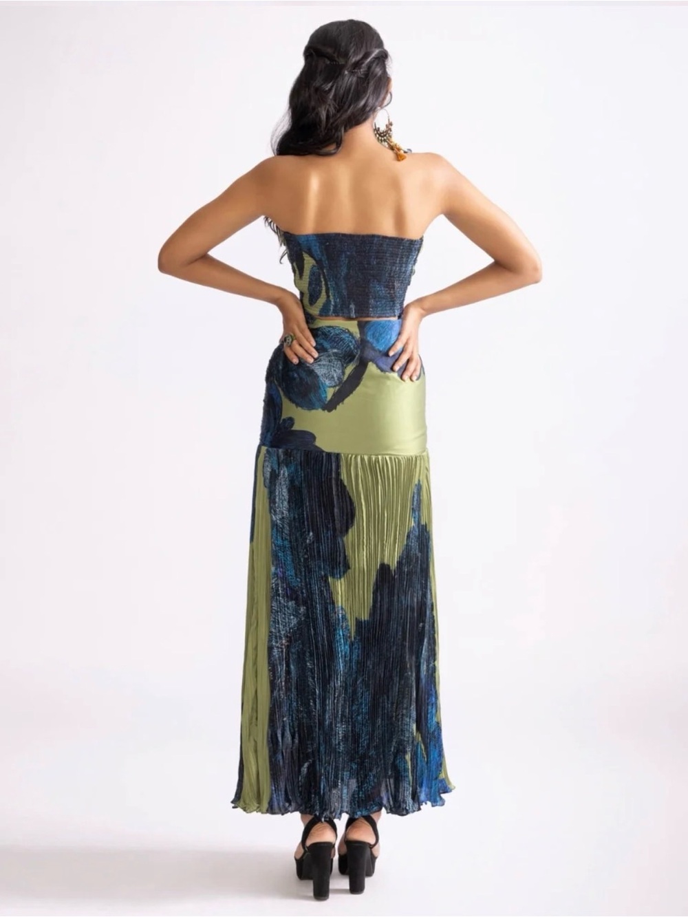 Saaksha & Kinni Jennifer Dress Olive & Navy - Picture 2 of 3